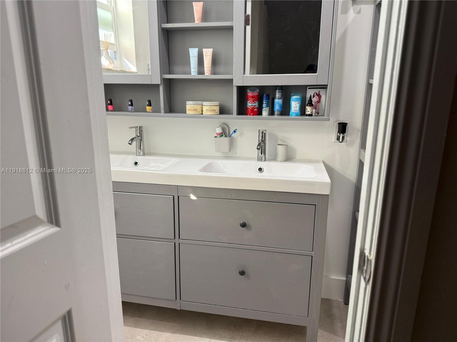 LAUDERDALE NORTH PARK SEC - Residential