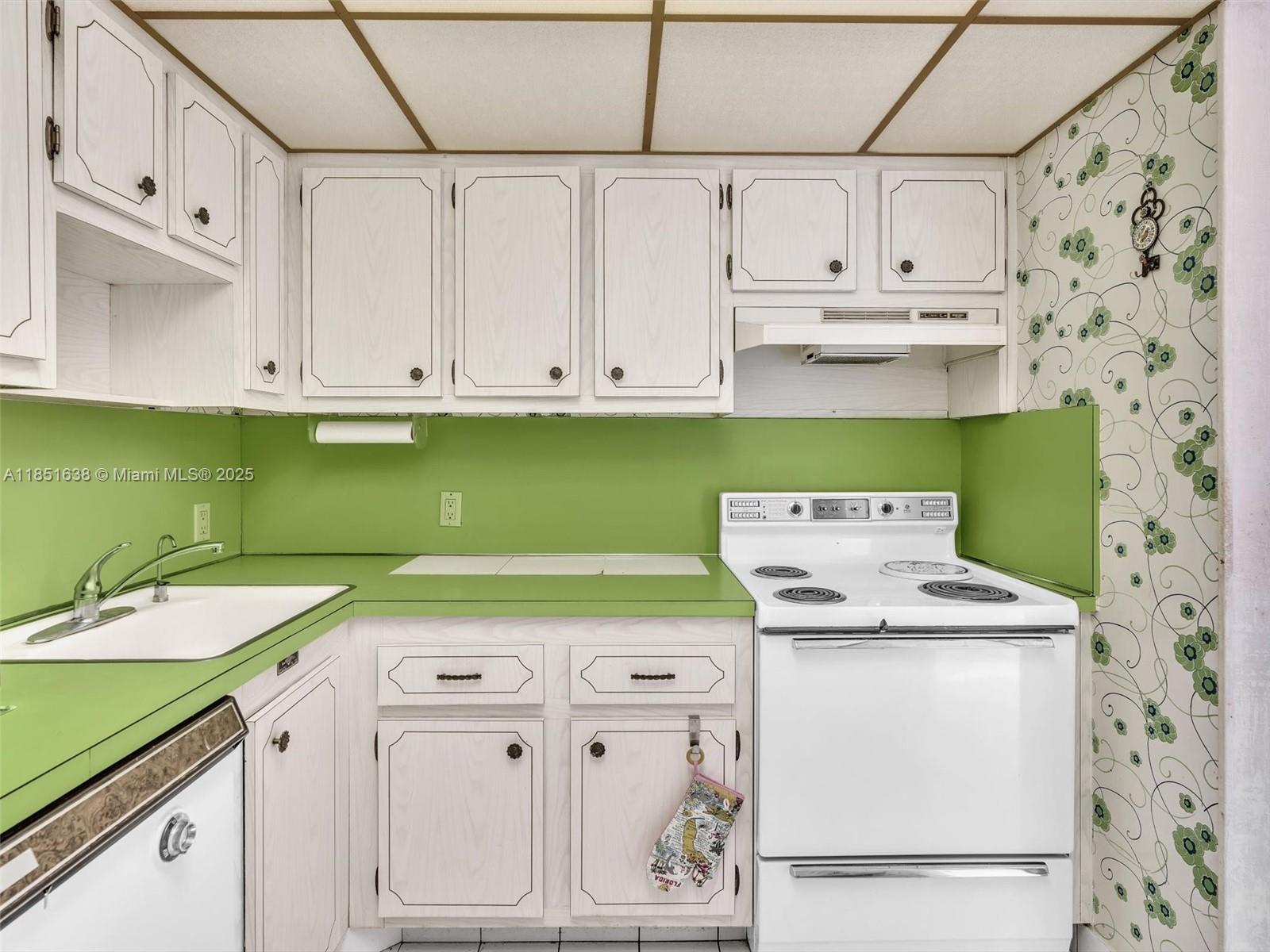 AVENTURA ELDORADO CONDO - Residential