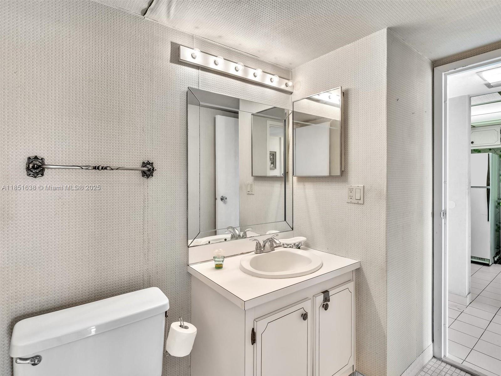 AVENTURA ELDORADO CONDO - Residential