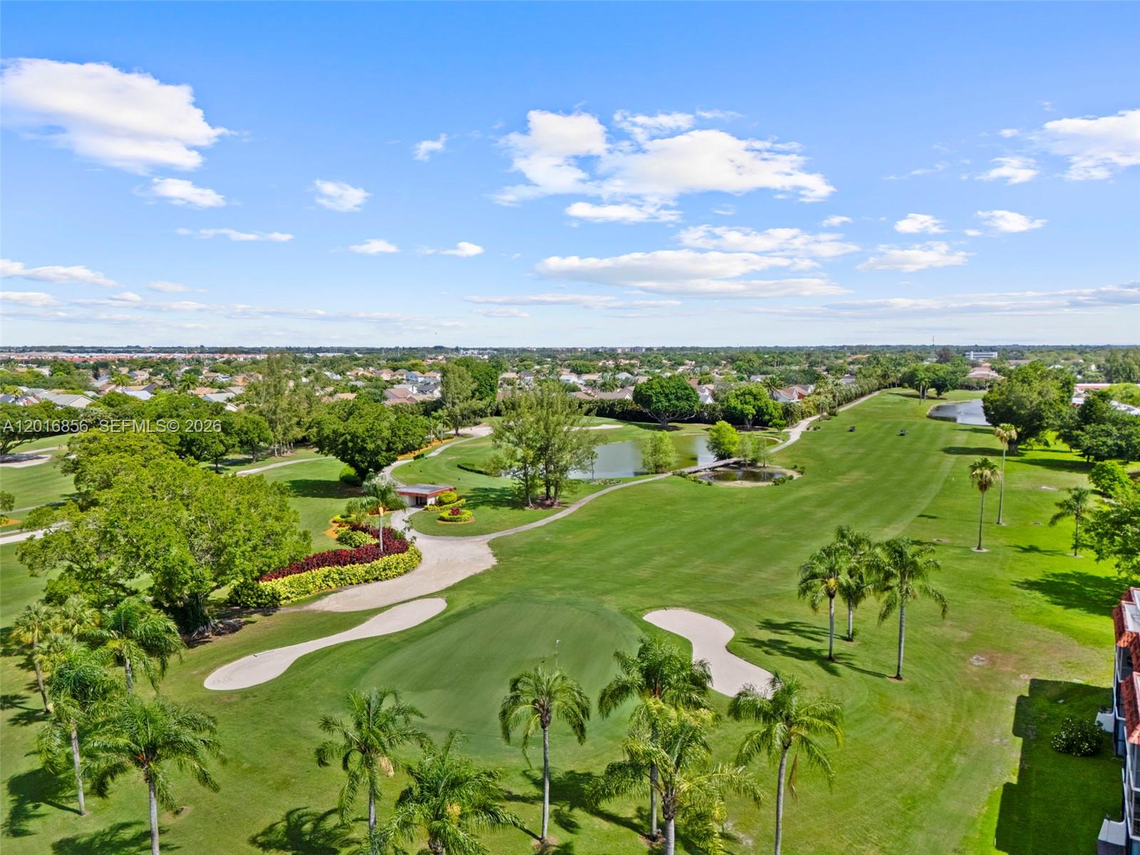 HOLLYBROOK GOLF AND - Residential
