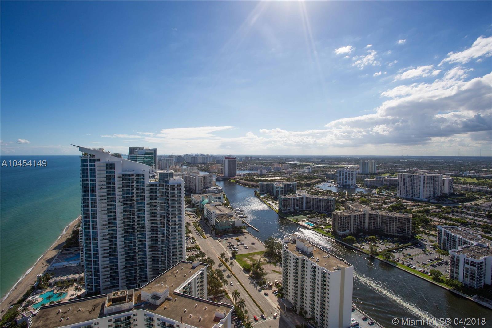 2711 HOLLYWOOD BEACH COND - Residential