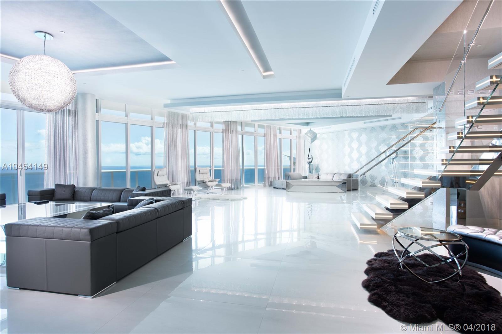 2711 HOLLYWOOD BEACH COND - Residential