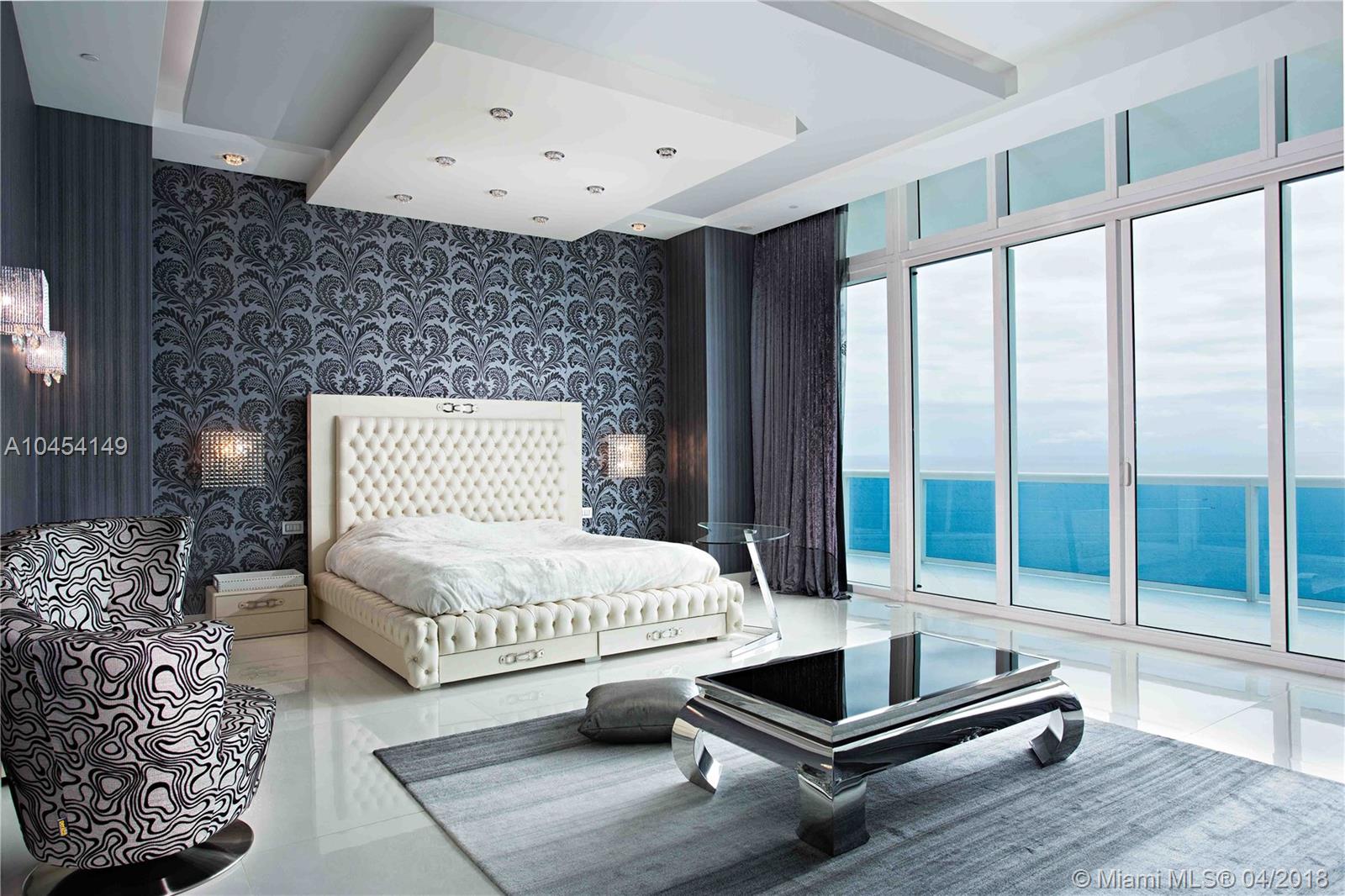 2711 HOLLYWOOD BEACH COND - Residential