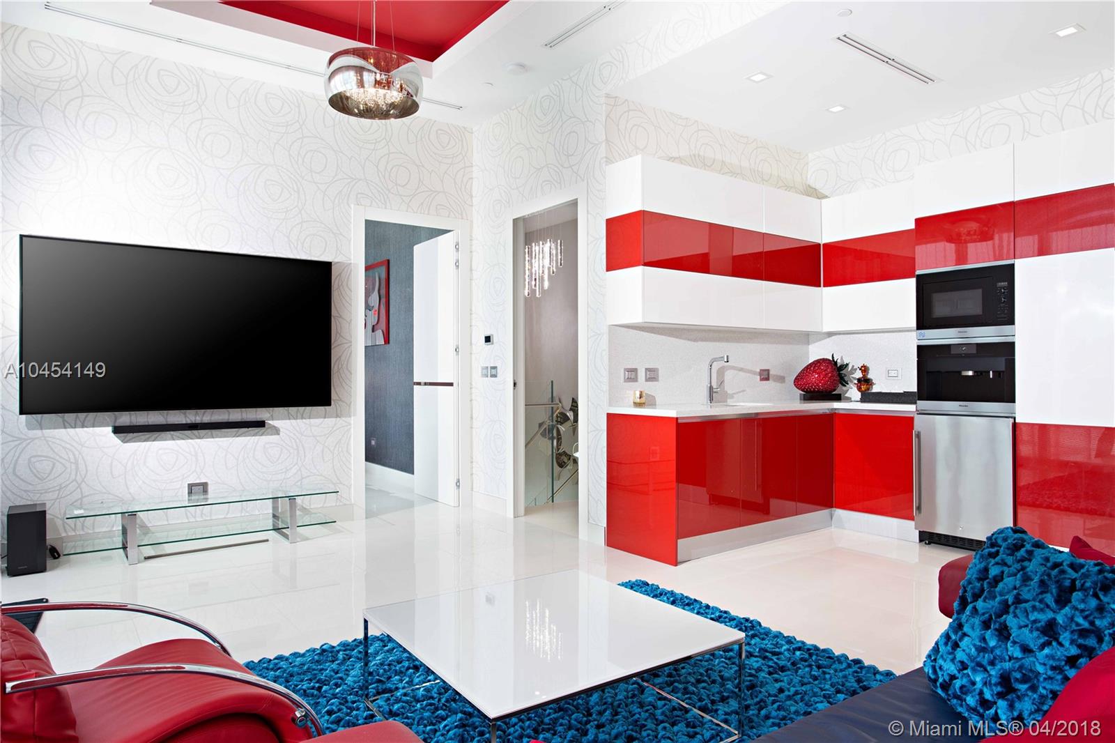 2711 HOLLYWOOD BEACH COND - Residential