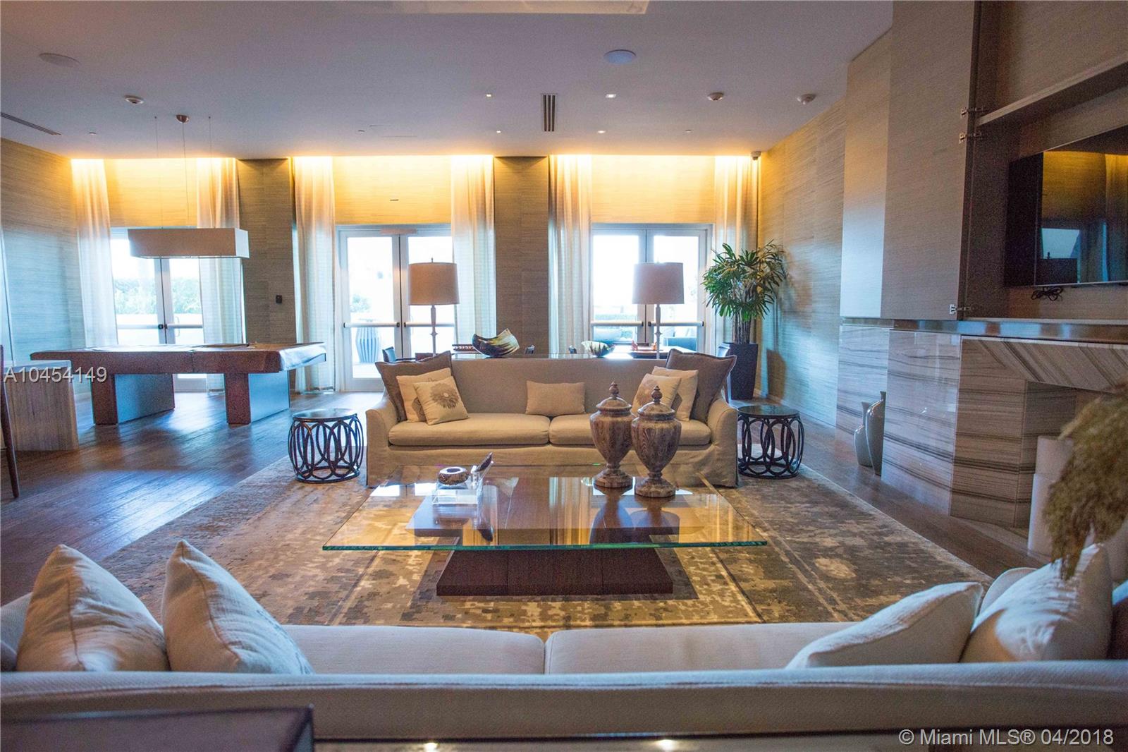 2711 HOLLYWOOD BEACH COND - Residential