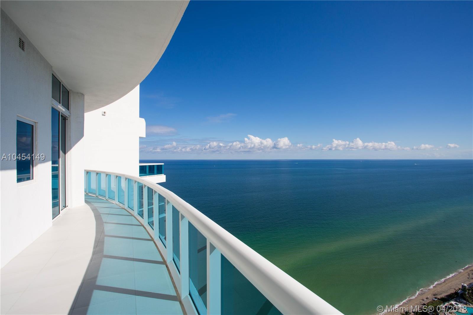 2711 HOLLYWOOD BEACH COND - Residential