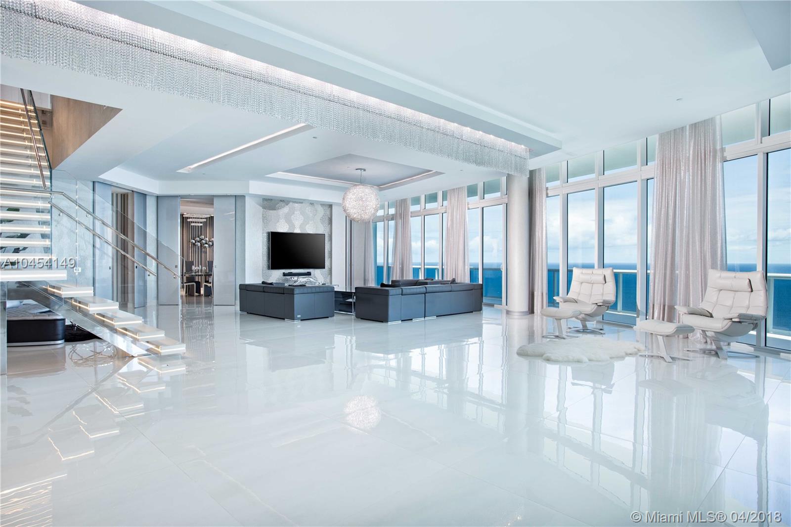 2711 HOLLYWOOD BEACH COND - Residential