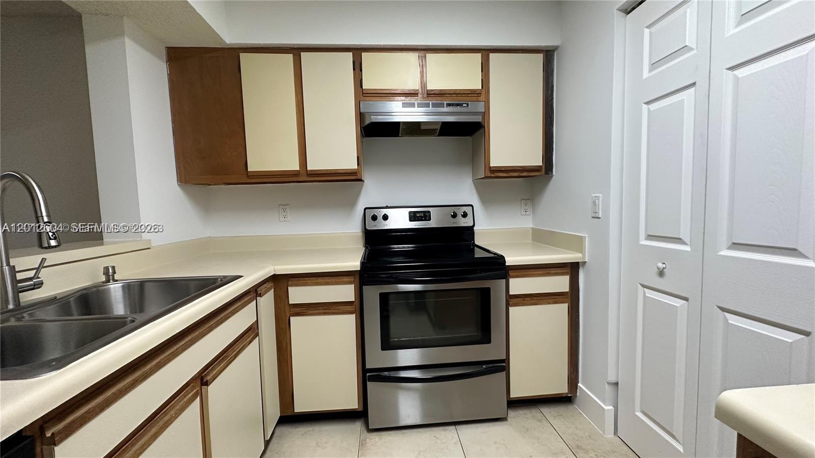 1243 SW 46th Ave 1111