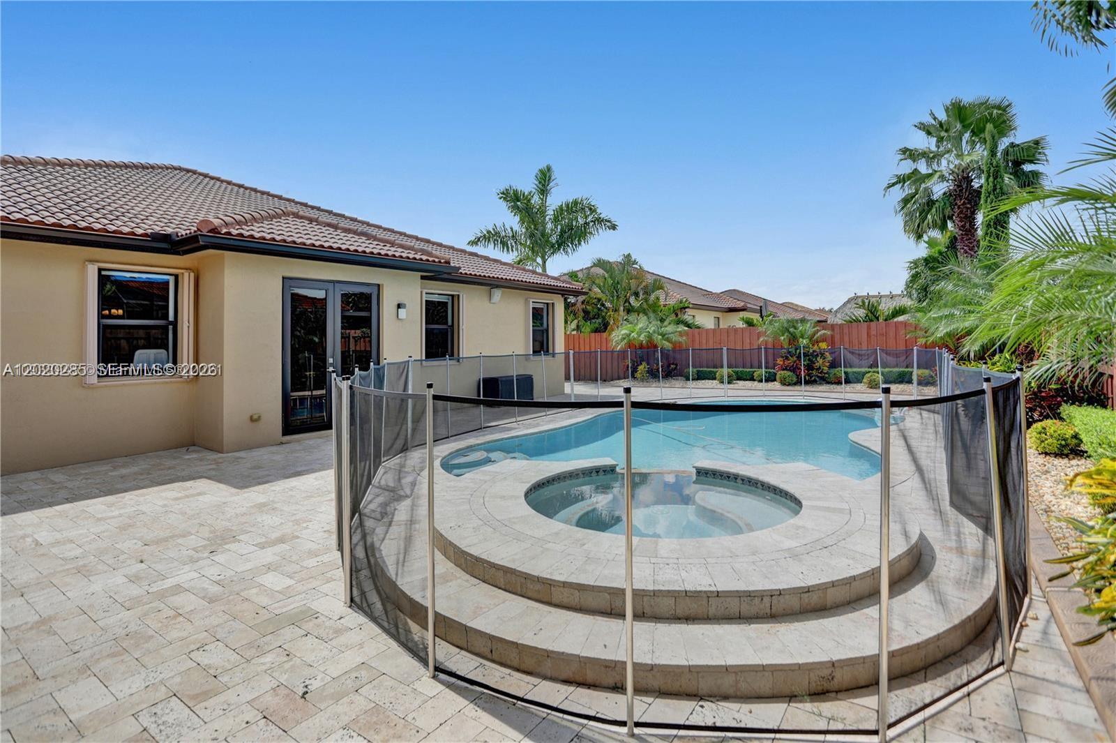CENTURY GARDENS AT TAMIAM - Residential