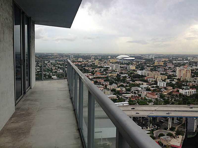VERY SPACIOUS UNIT 2 ROOMS & 2-1/2 BATHS. ASSIGNED PARKING SPACE FOR 1 VEHICLE. EXTRA PARKING AVAILABLE PAYING A FEE TO ASSOCIATION. 4 ELEVATORS, SECURITY 24 HRS, VALET PARKING, POOL, GYM. RESTICTED ACCESS IN EACH FLOOR. SPECTACULAR VIEW 36TH FLOOR HUGE B ALCONY FACING NORTH, SOUTH, EAST AND WEST OF MIAMI. PROPECT MUST APPLY TO THE HOMEOWNERS ASSOCIATION PRIOR TO MOVE IN. FAST APPROVAL PROCESS 7 DAYS MAX. CABLE INTERNET & WATER INCLUDED.