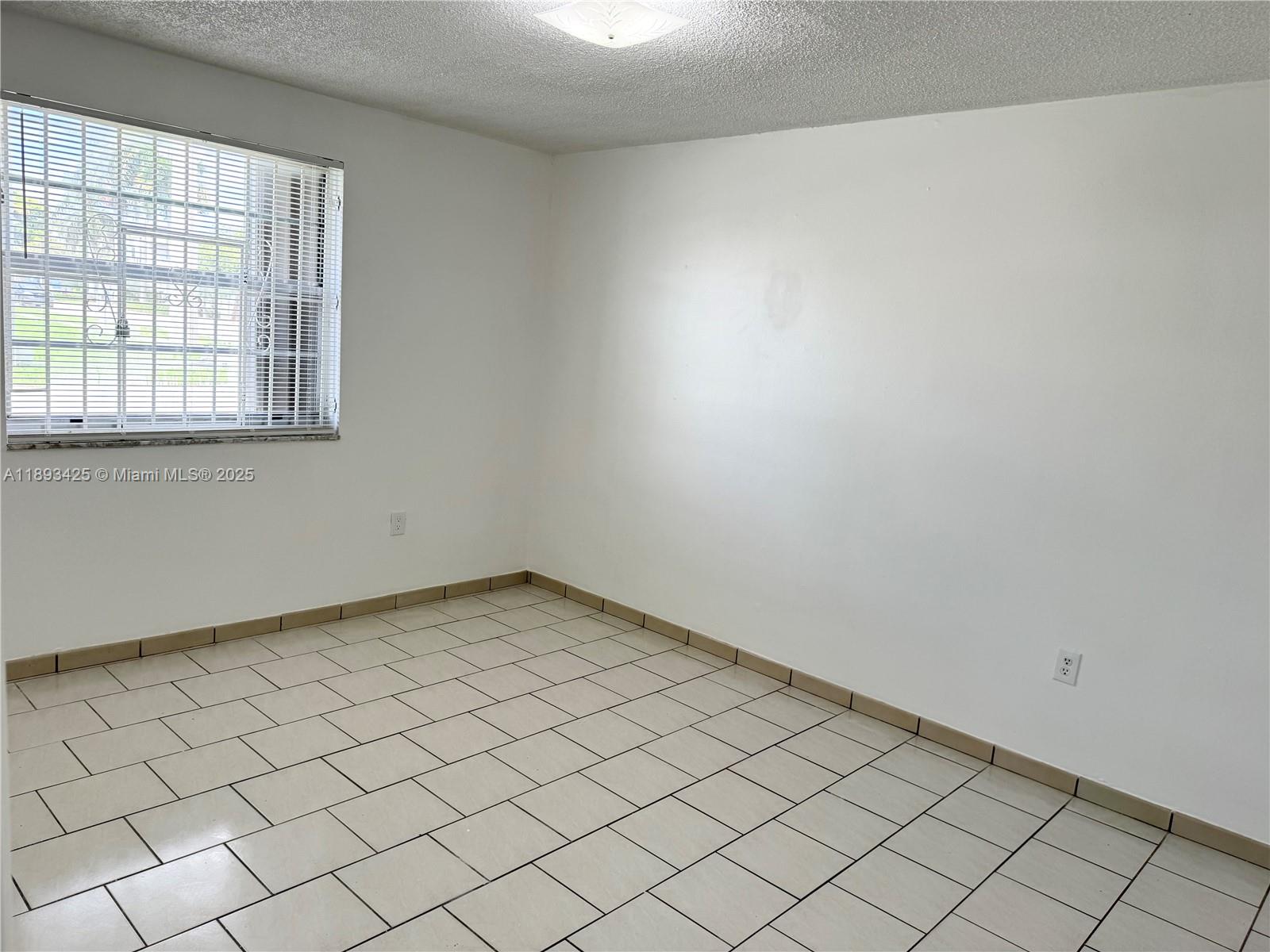 WESTCHESTER LUXURY CONDO - Residential Lease