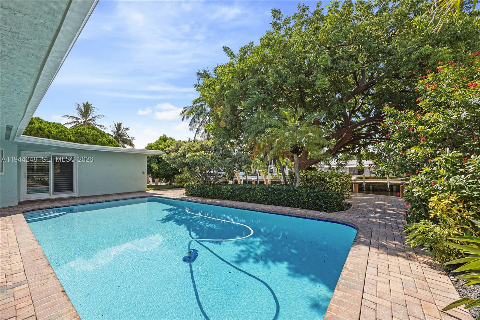 CORAL KEY VILLAS 5TH SEC - Residential