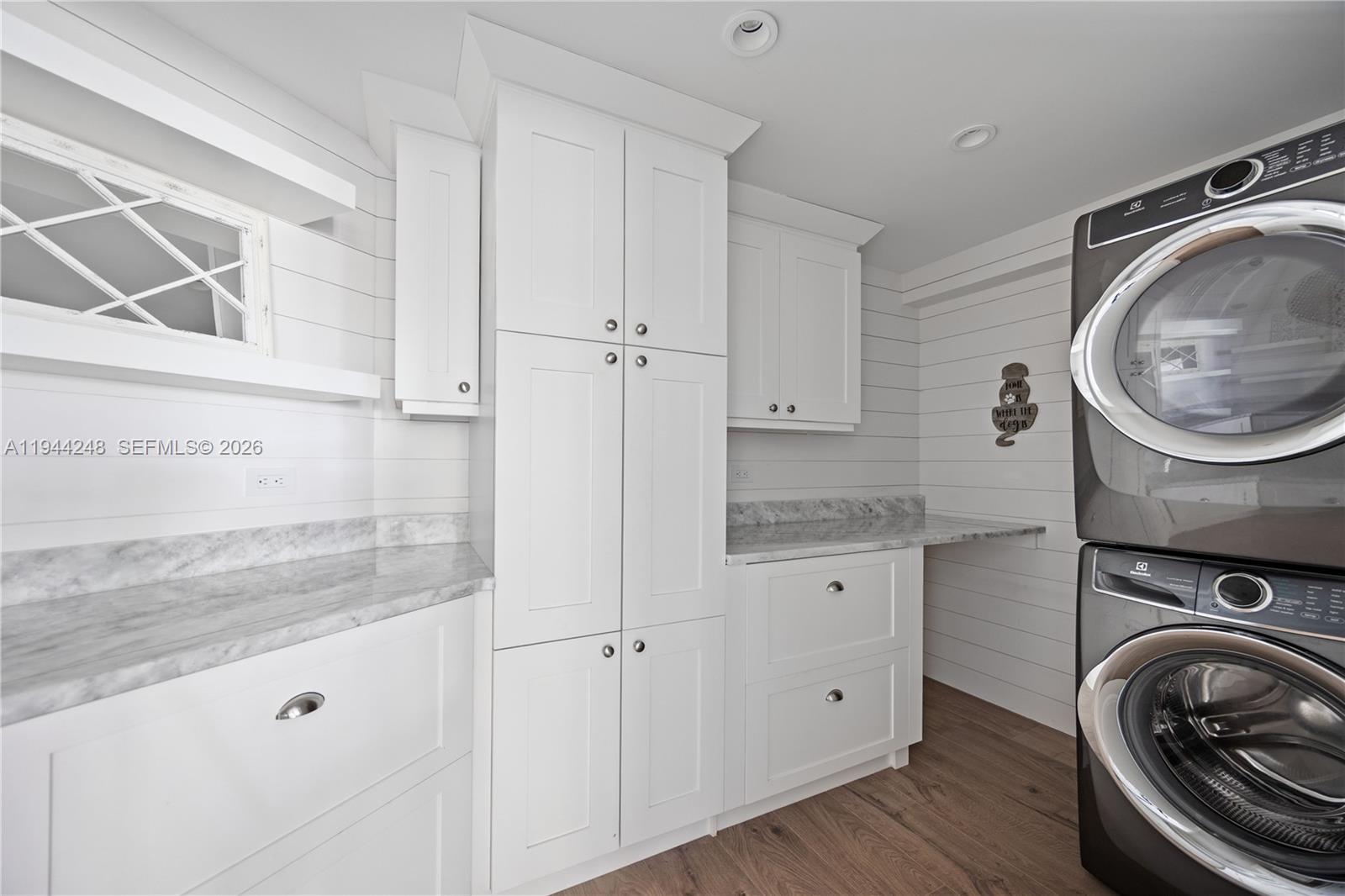 CORAL KEY VILLAS 5TH SEC - Residential