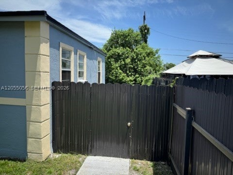 863 NW 139th St #