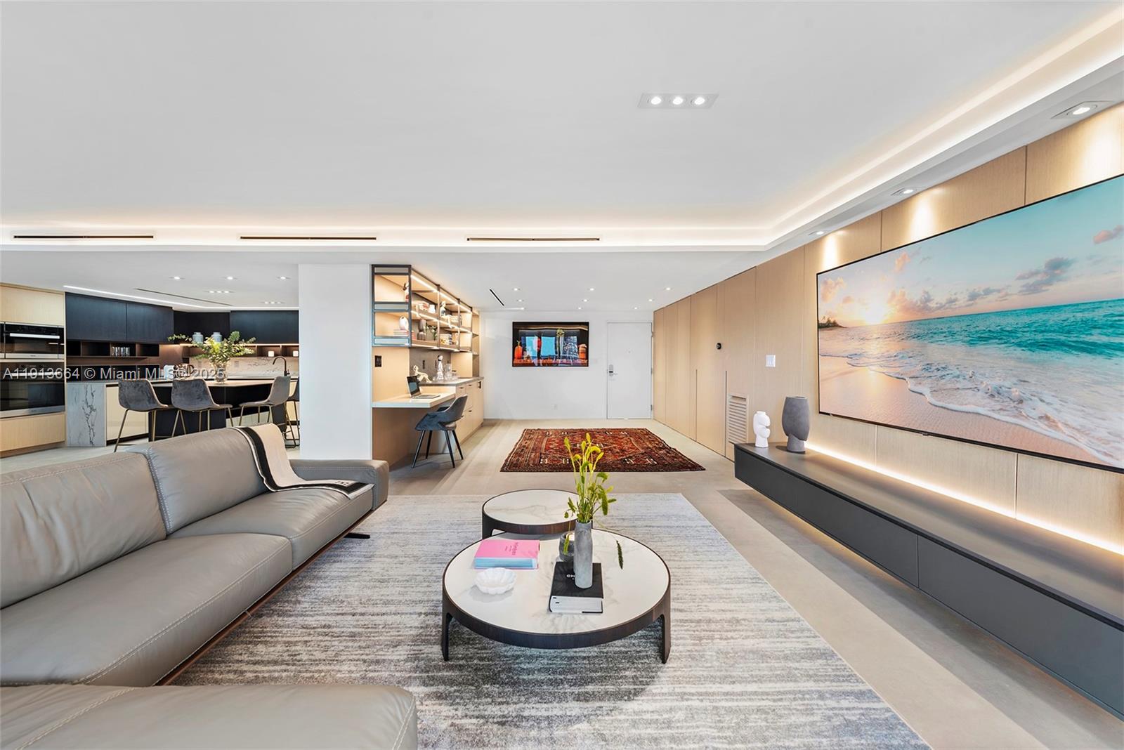 RONEY PALACE CONDO - Residential