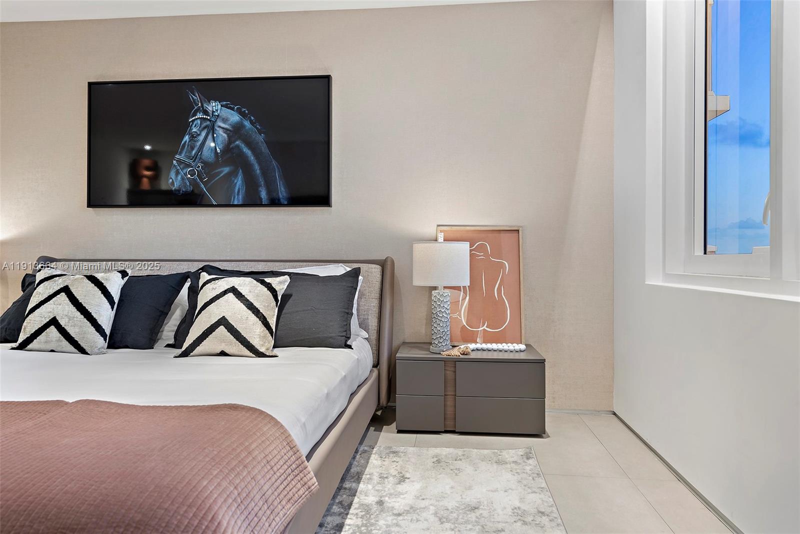 RONEY PALACE CONDO - Residential