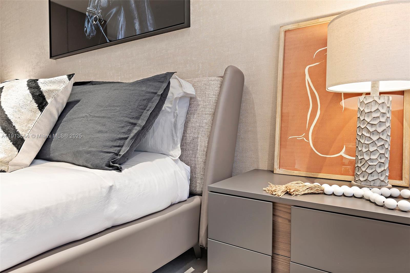 RONEY PALACE CONDO - Residential