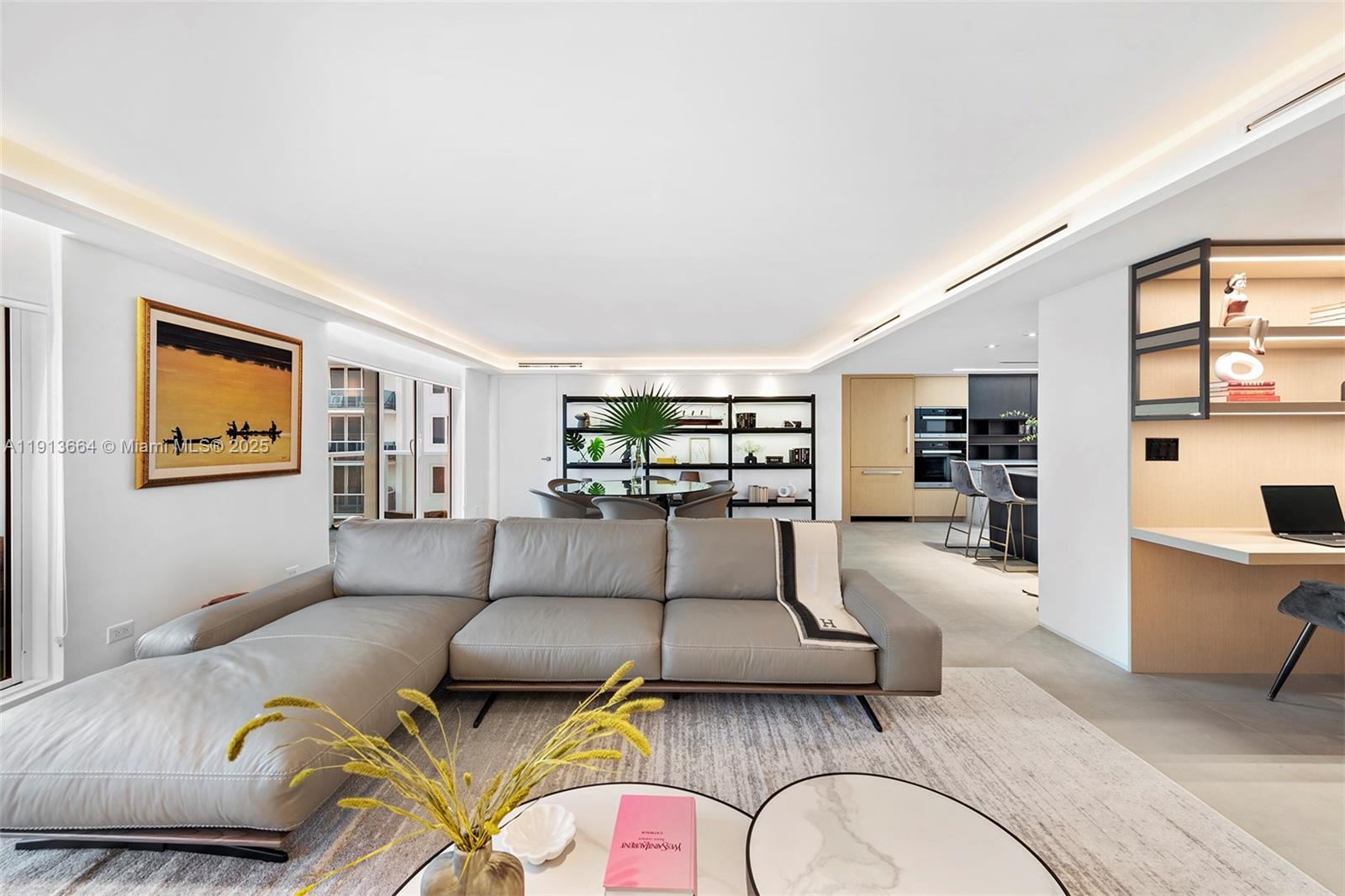 RONEY PALACE CONDO - Residential