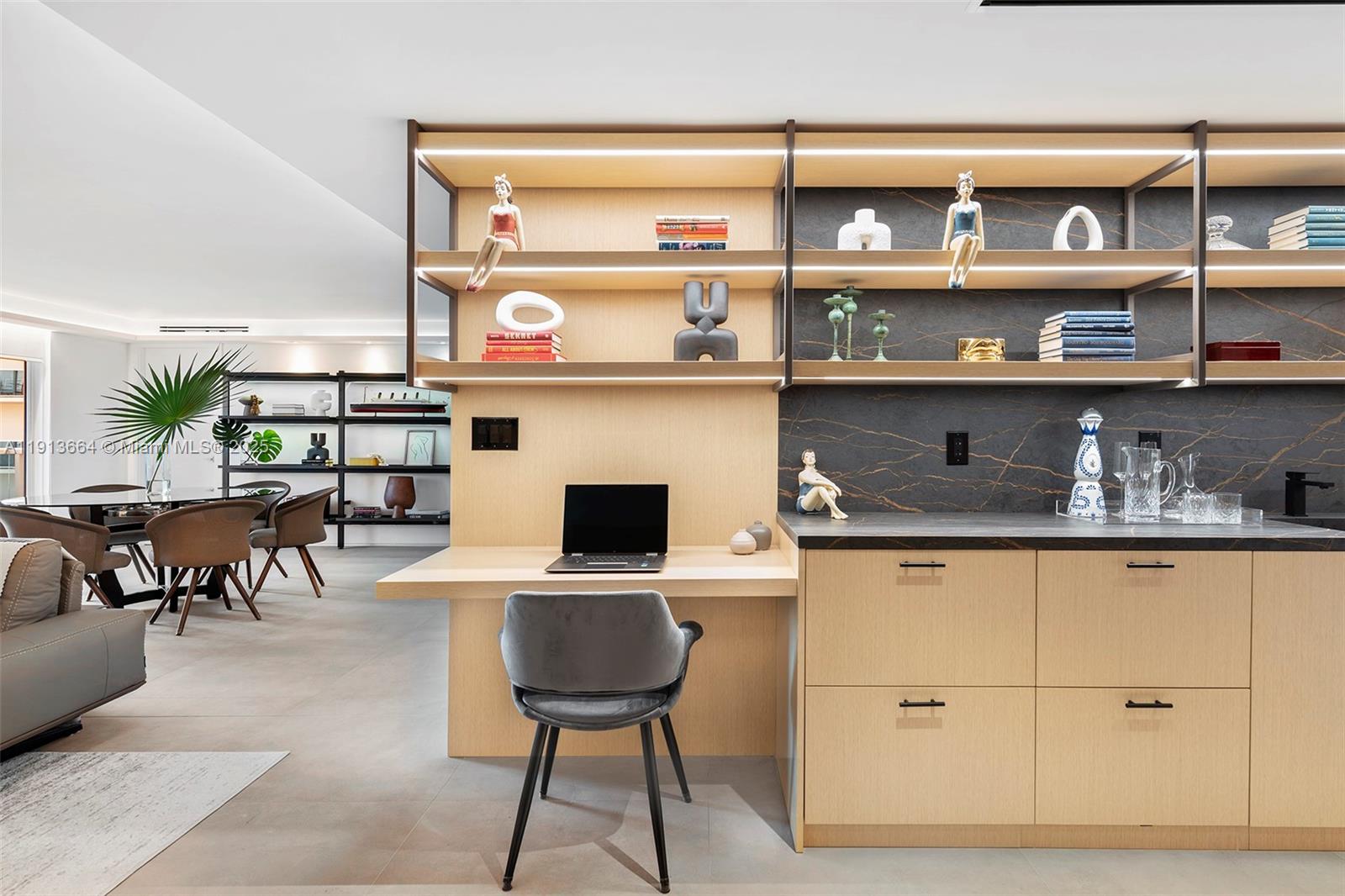 RONEY PALACE CONDO - Residential