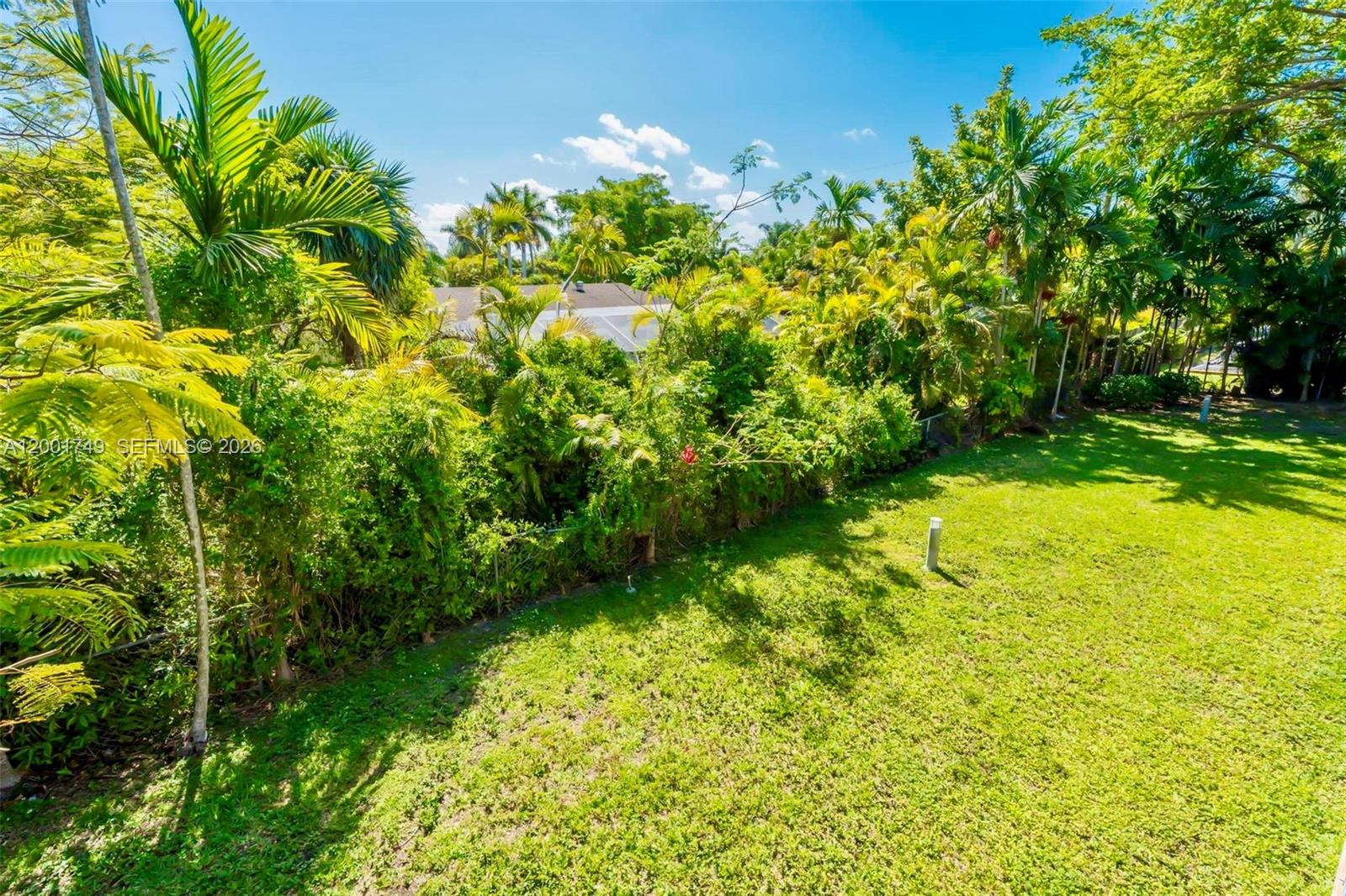 CORAL REEF TOWNHOUSES CON - Residential Lease