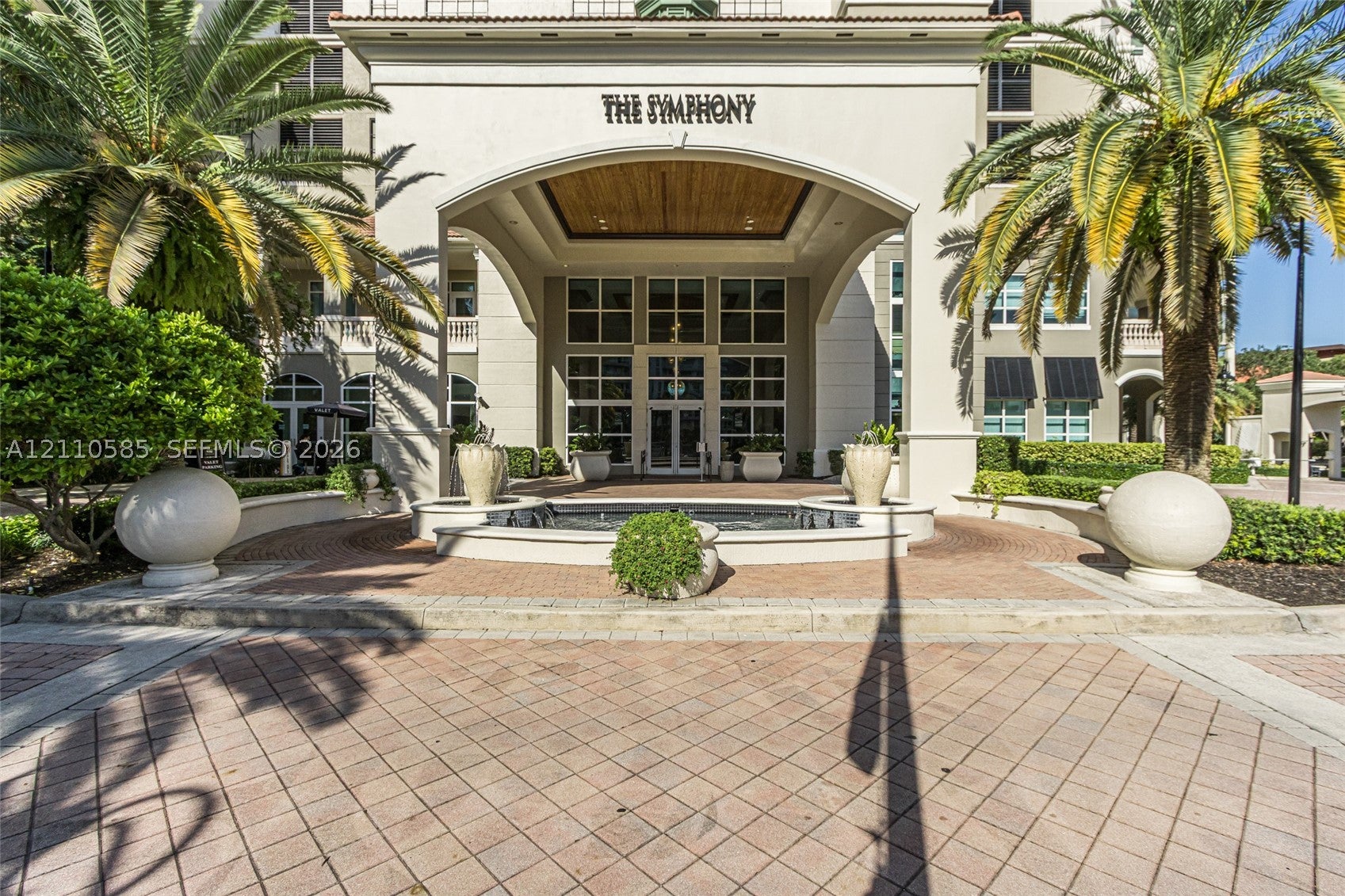 600 W Las Olas Blvd 202S