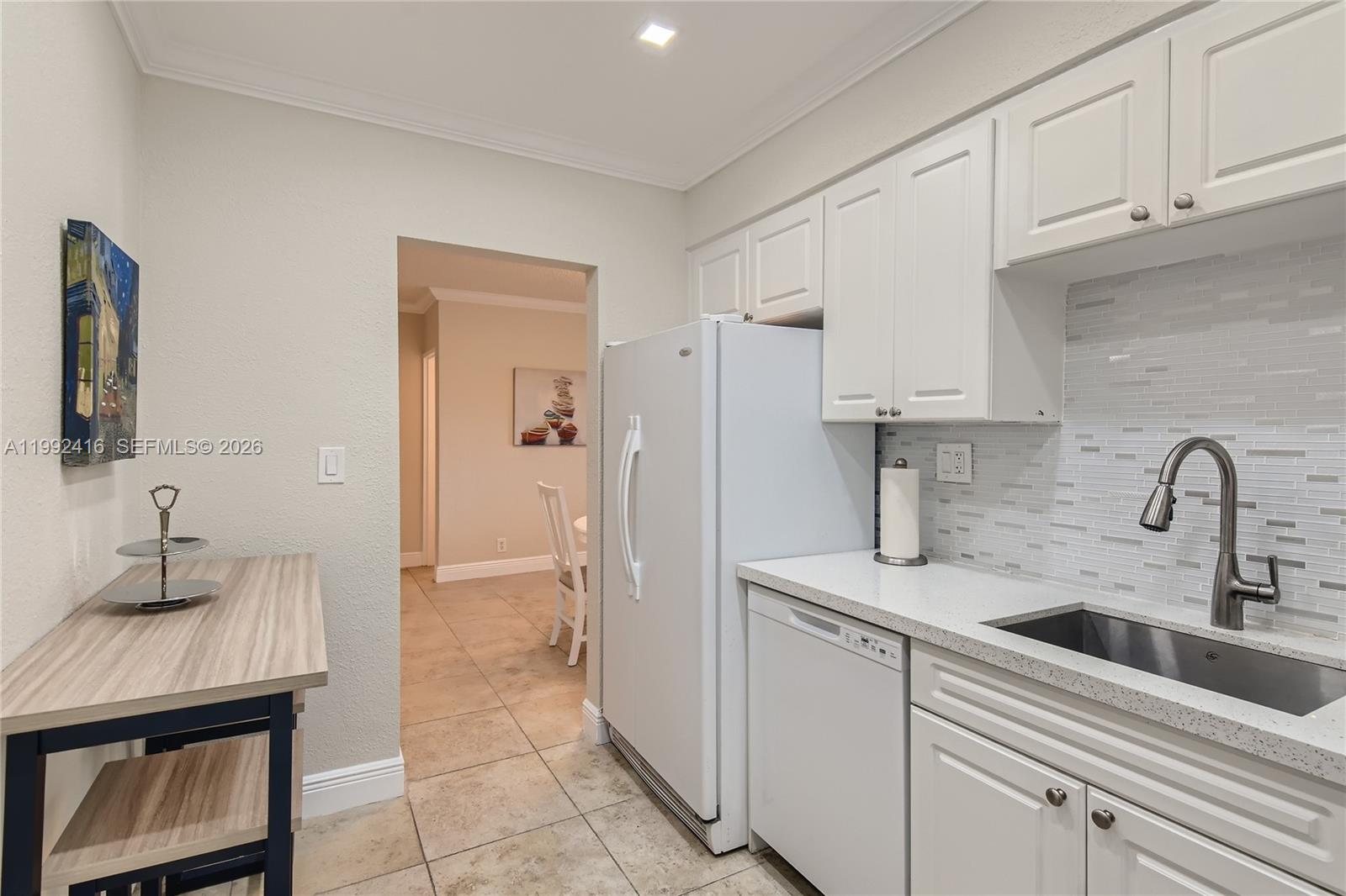 WAVE CONDO - Residential Lease
