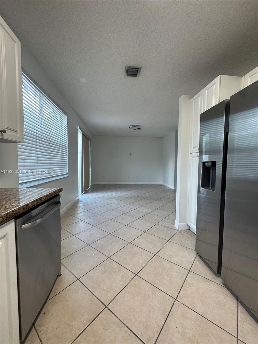 PEMBROKE PINES REGIONAL - Residential Lease