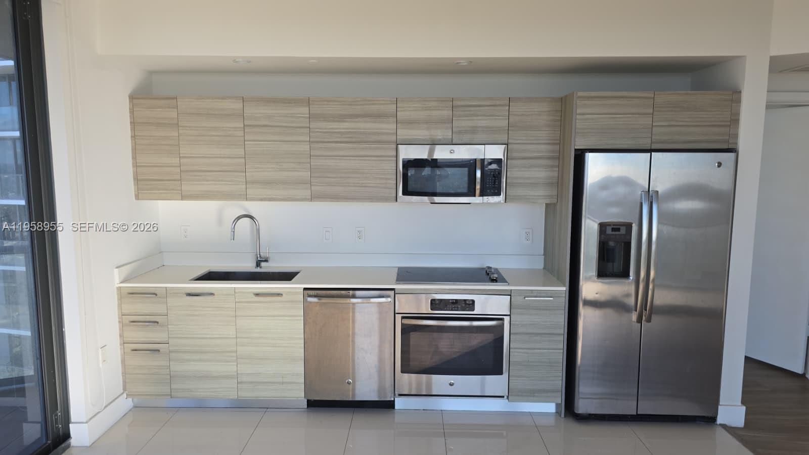 3401 MIDTOWN CONDO - Residential