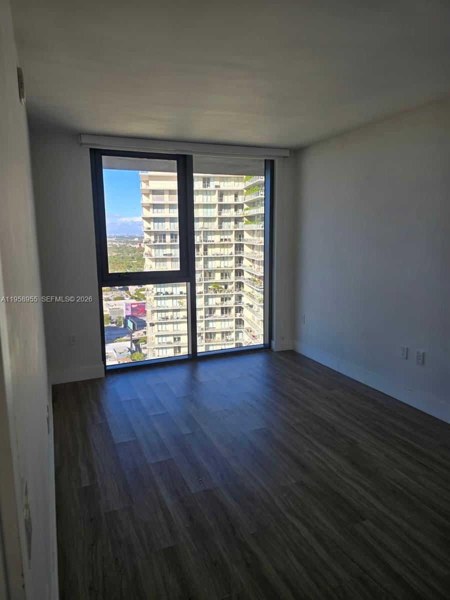 3401 MIDTOWN CONDO - Residential