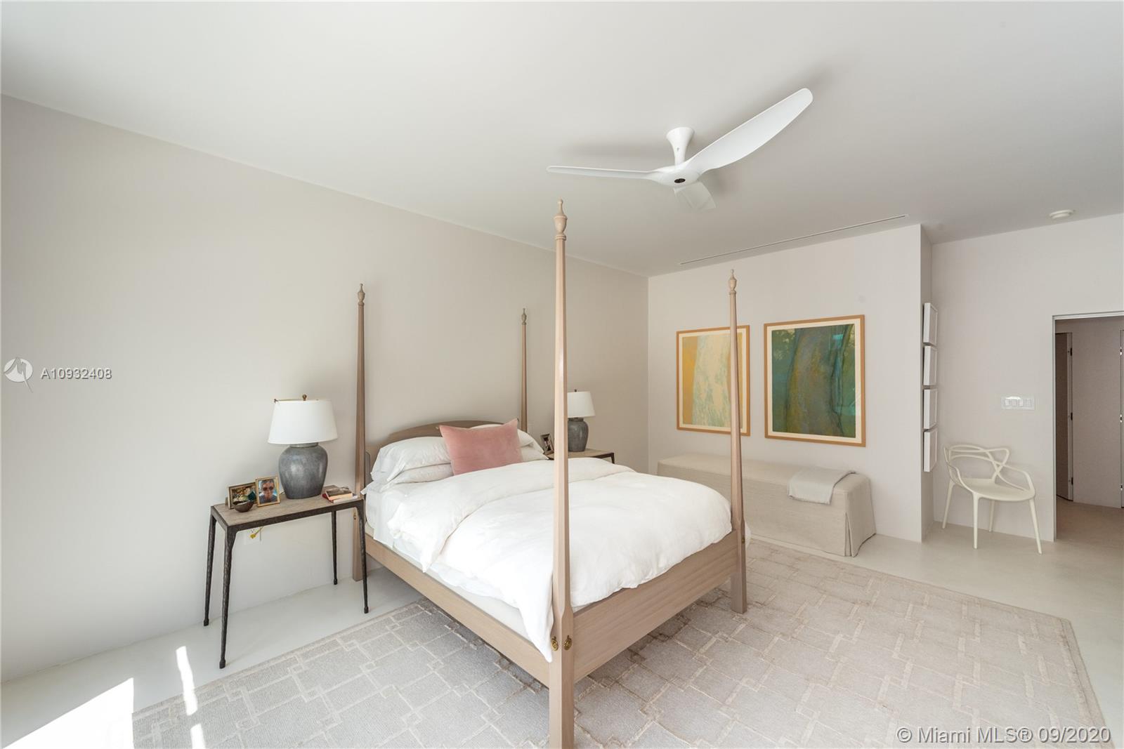 THE MOORINGS - Residential