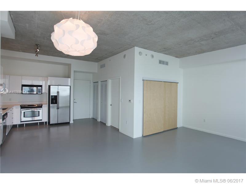 THE LOFT DOWNTOWN II COND - Residential Lease