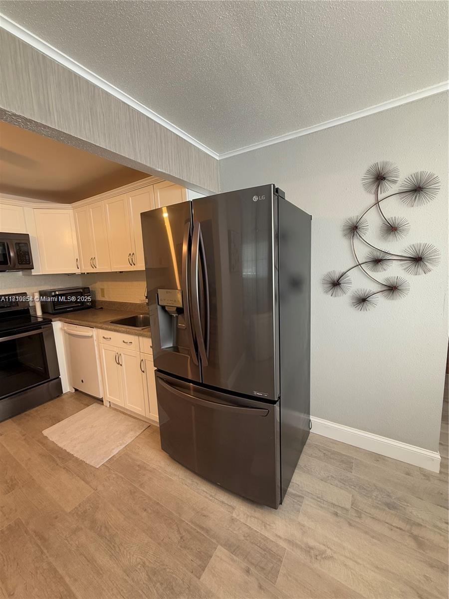 KINGS POINT TUSCANY CONDO - Residential