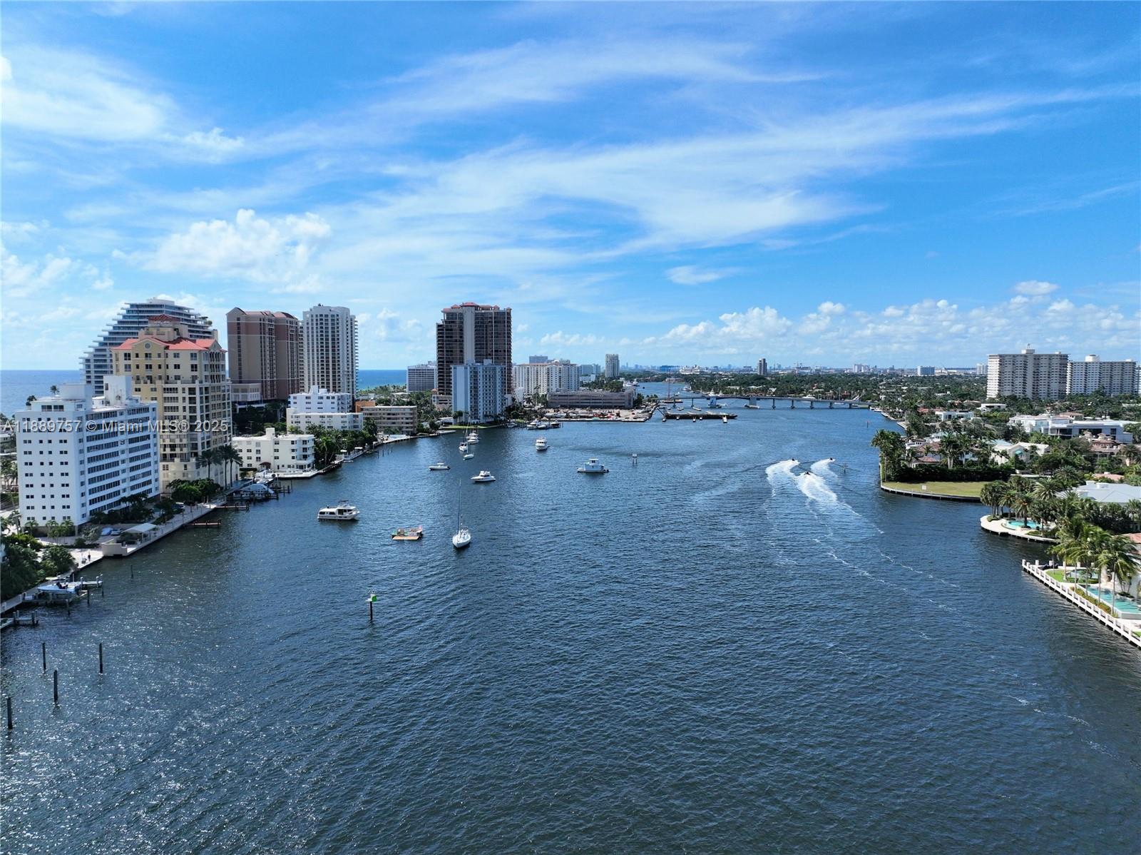 FORT LAUDERDALE RESIDENCE - Residential