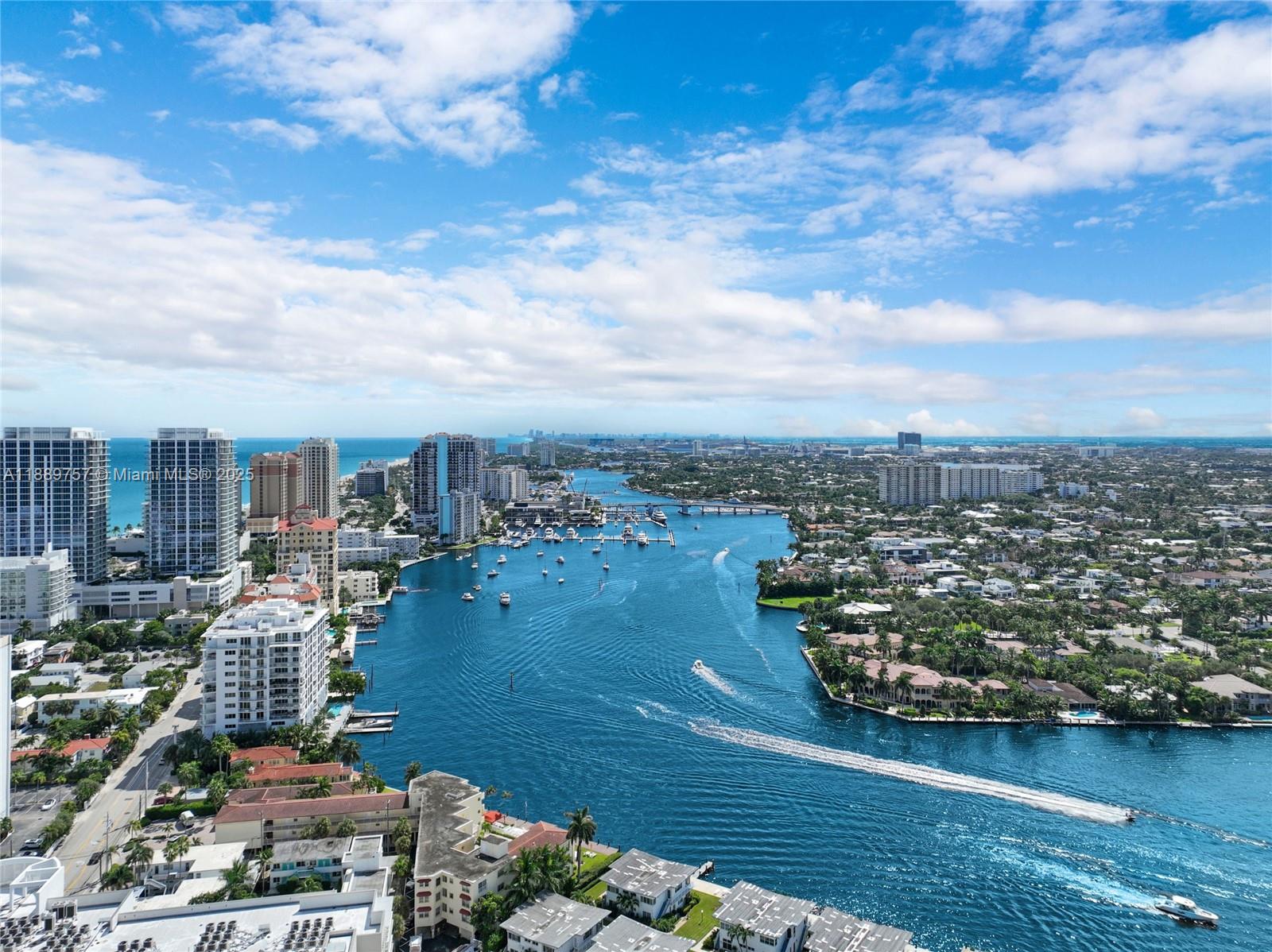 FORT LAUDERDALE RESIDENCE - Residential