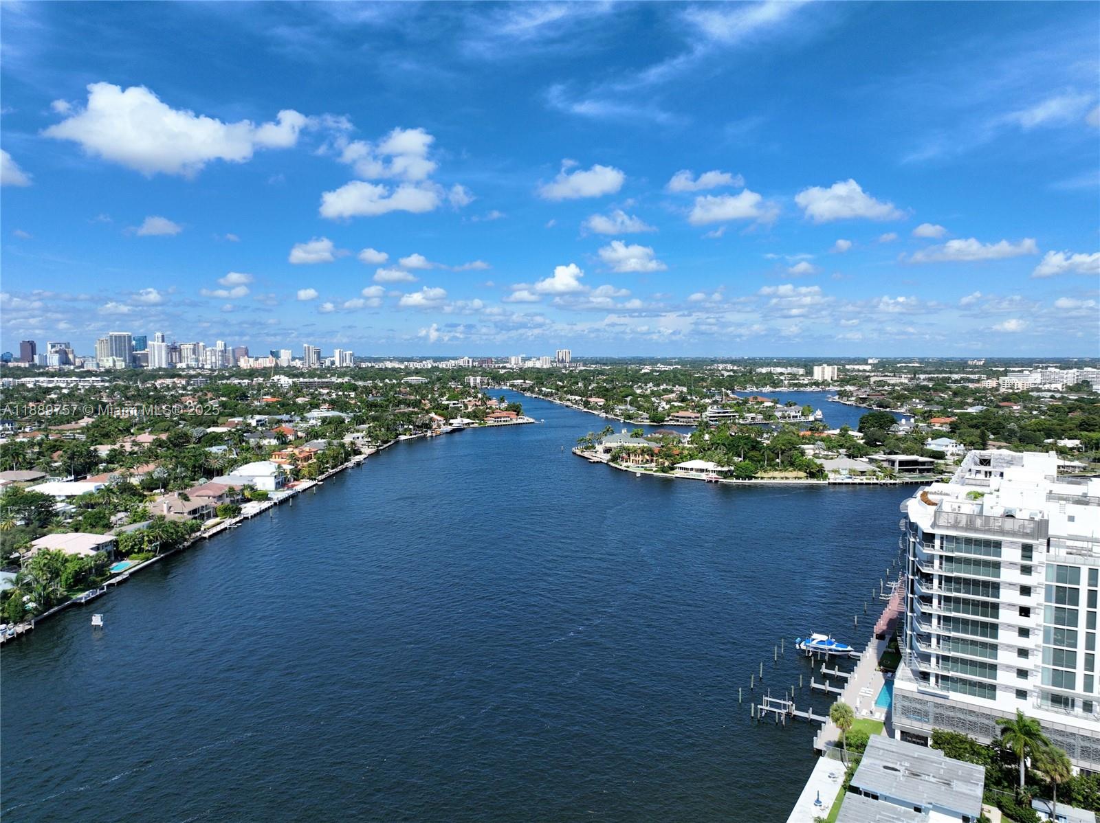 FORT LAUDERDALE RESIDENCE - Residential
