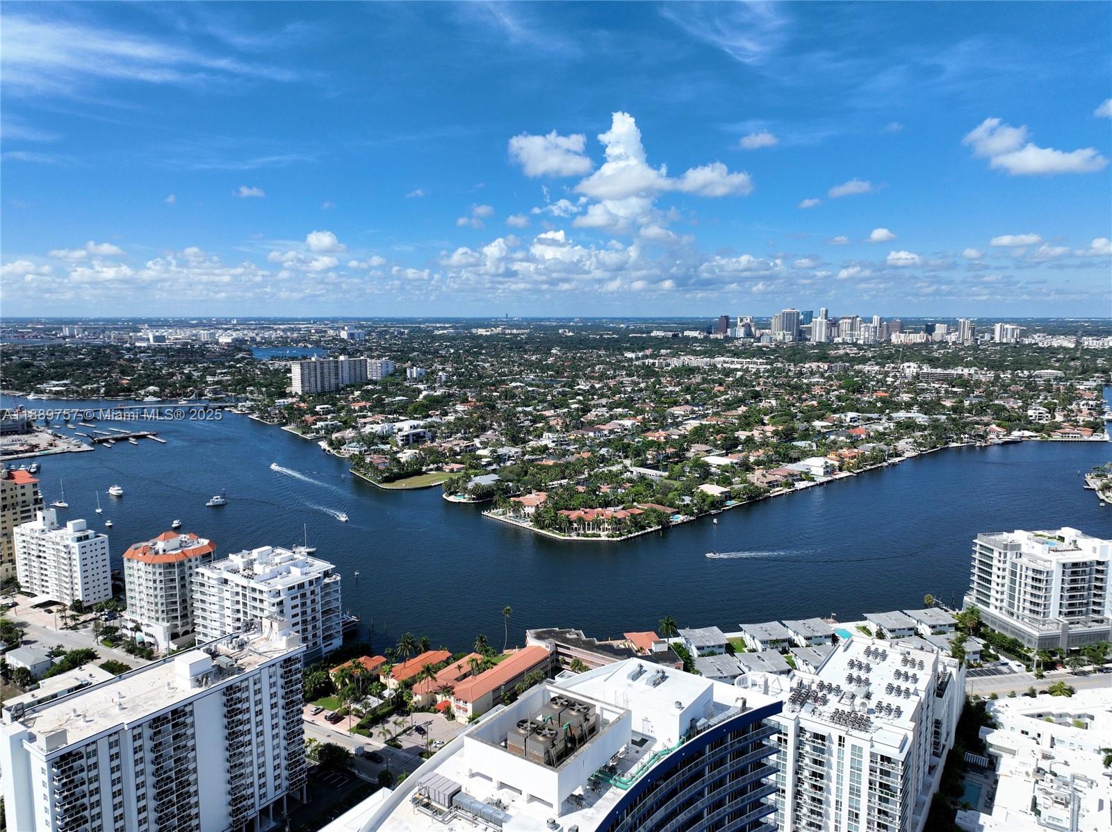 FORT LAUDERDALE RESIDENCE - Residential