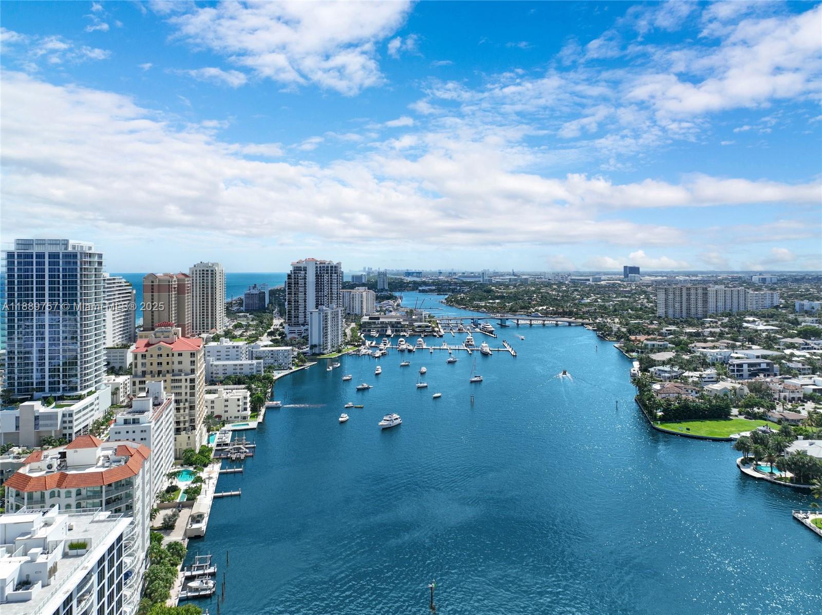 FORT LAUDERDALE RESIDENCE - Residential