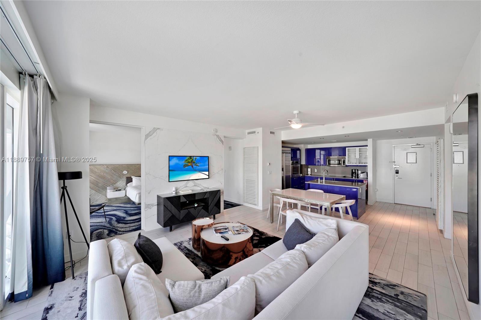 FORT LAUDERDALE RESIDENCE - Residential