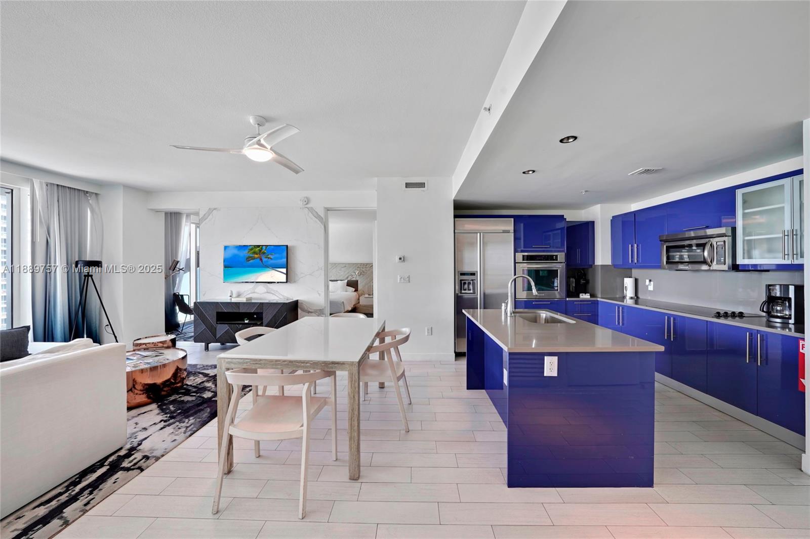 FORT LAUDERDALE RESIDENCE - Residential