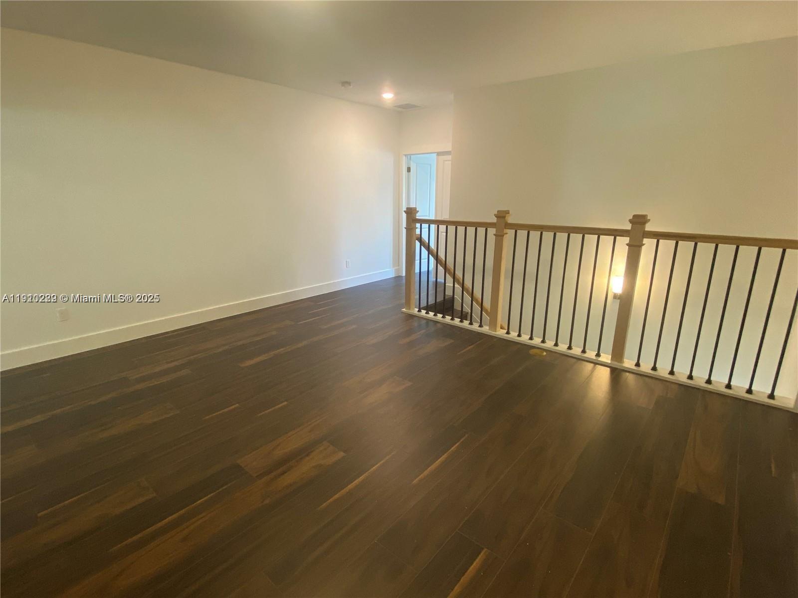 CANAL GROVES - Residential Lease