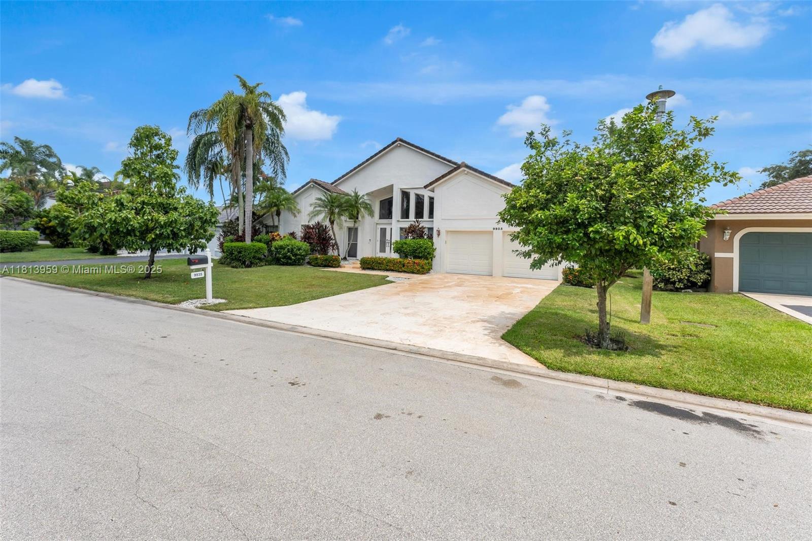 Property for Sale at 9935 Nw 49th Pl, Coral Springs, Broward County, Florida - Bedrooms: 5 
Bathrooms: 3  - $899,000