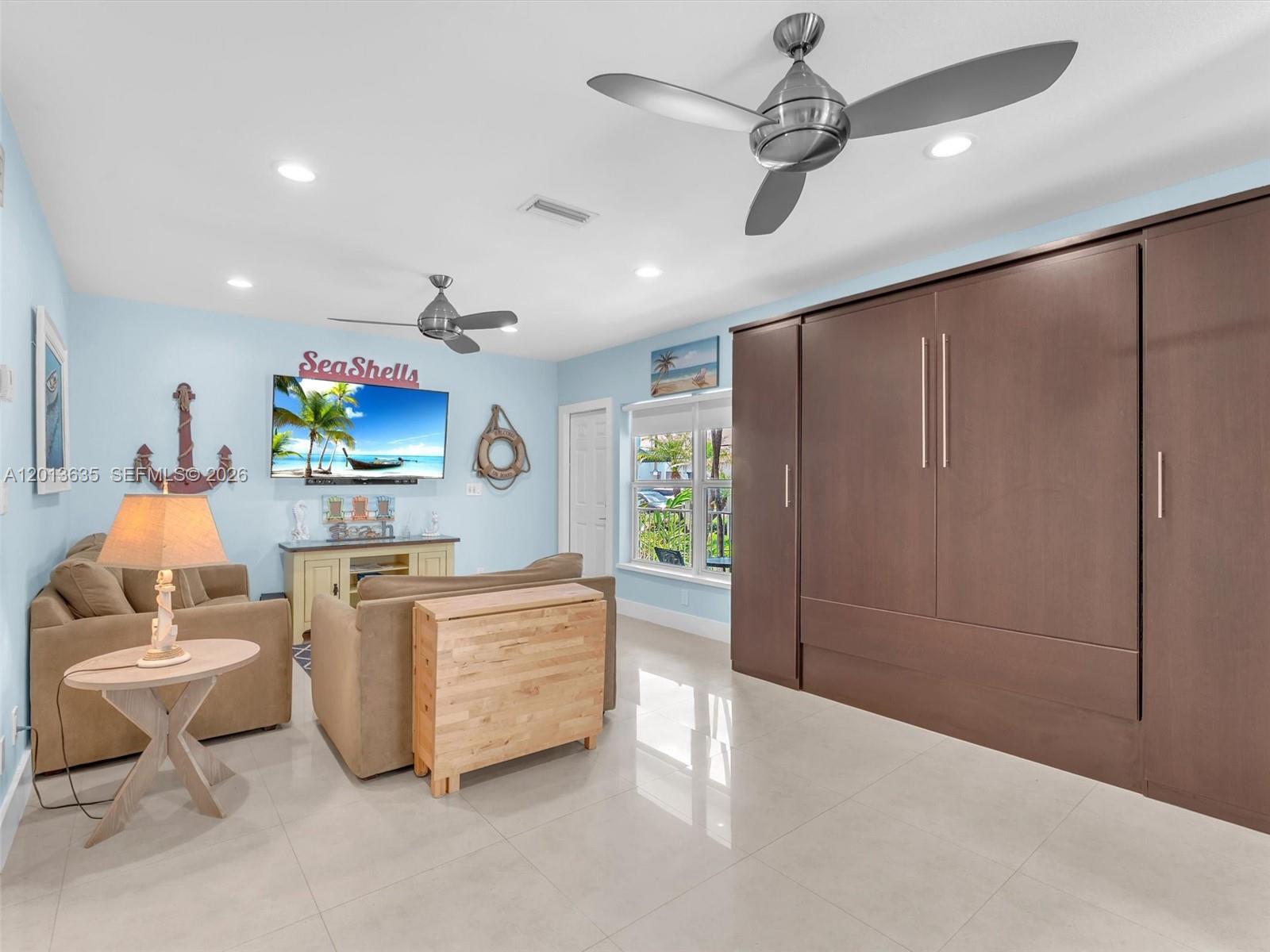 WINDWOOD SEAS CONDO - Residential