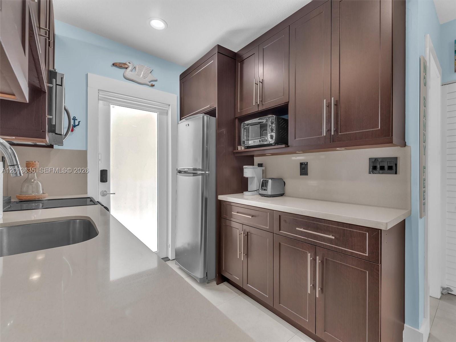 WINDWOOD SEAS CONDO - Residential