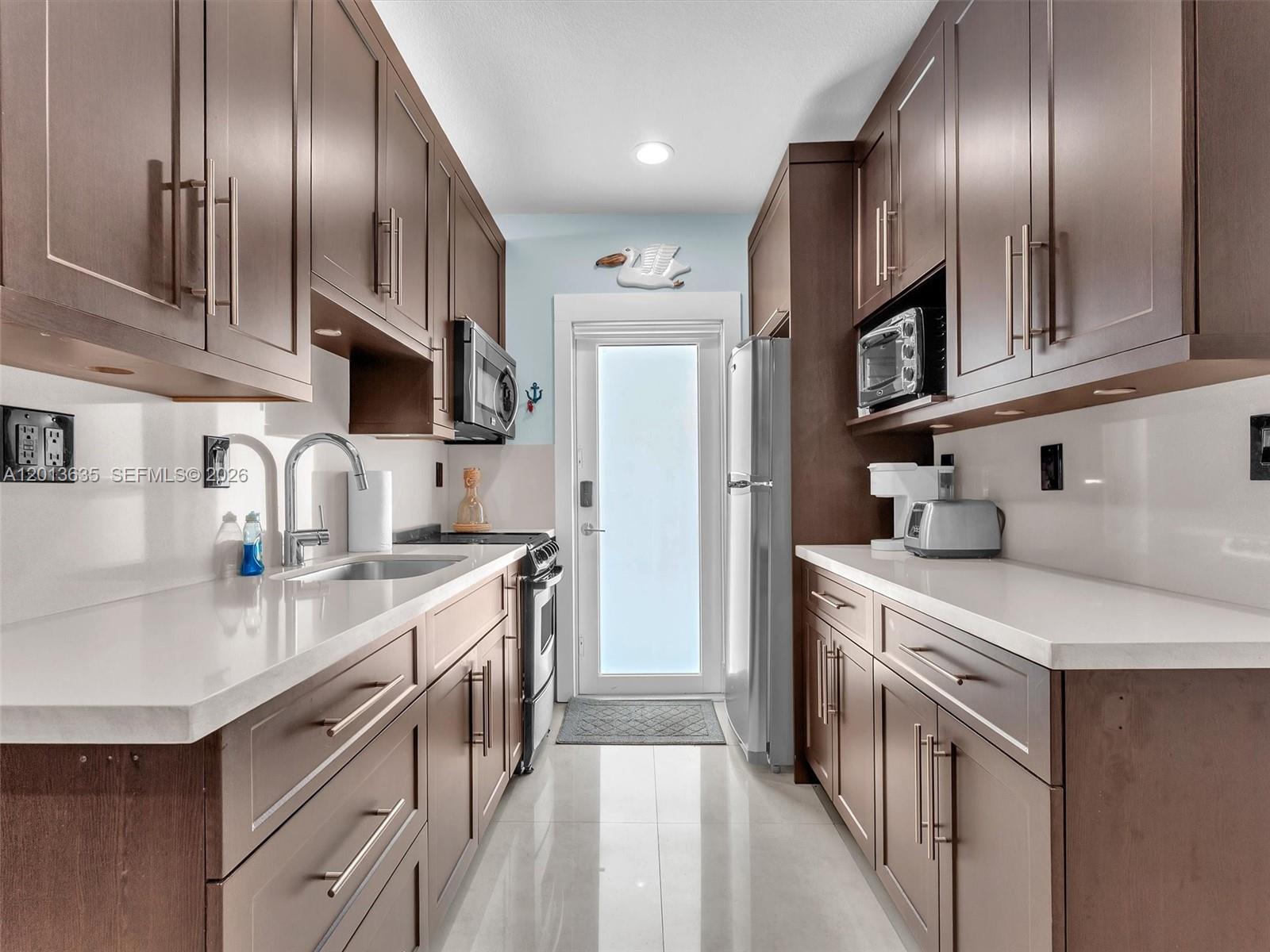 WINDWOOD SEAS CONDO - Residential