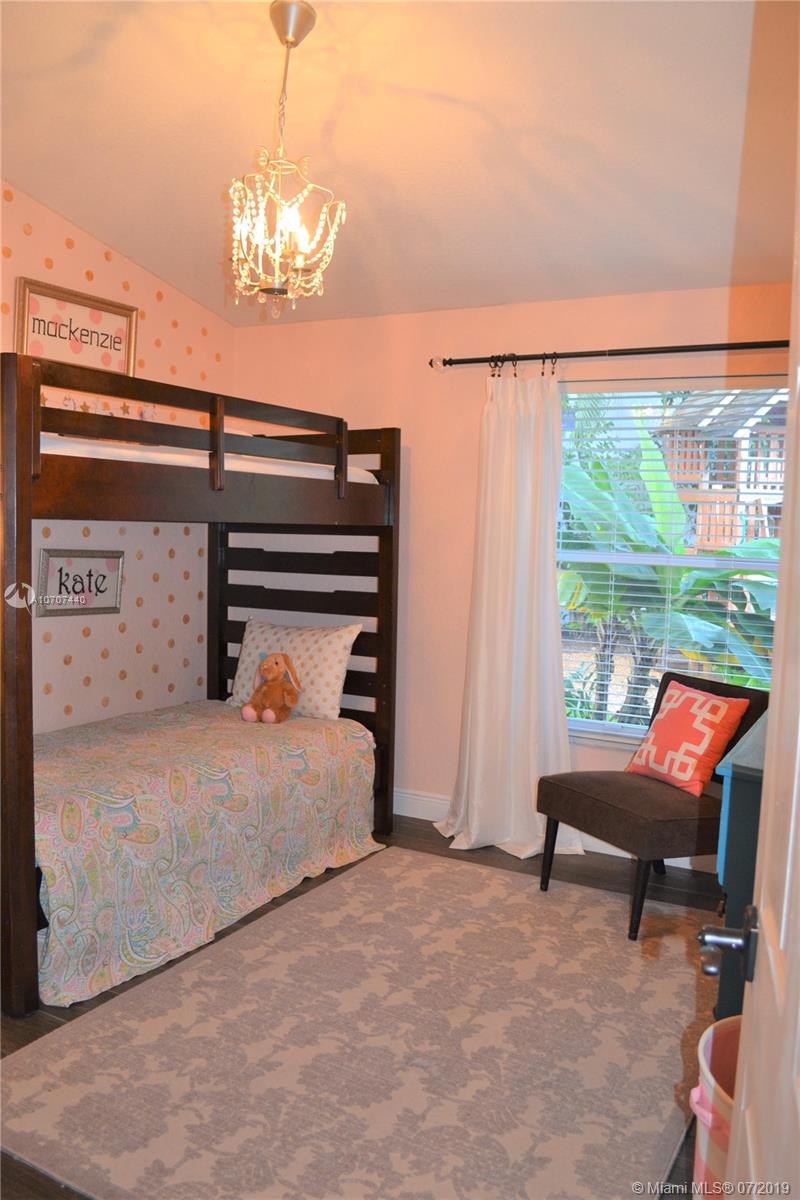 WYNDHAM LAKES NORTH - Residential