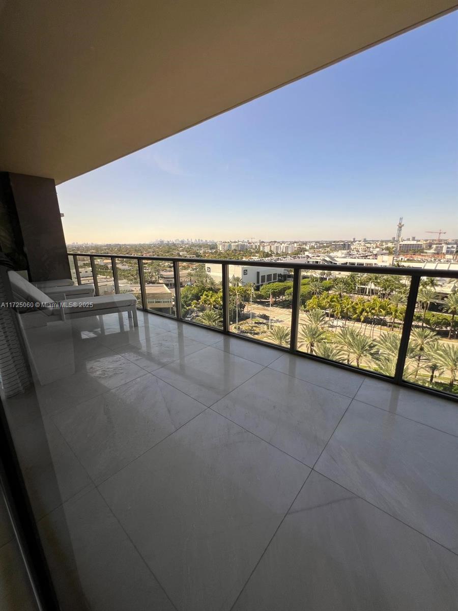 BAL HARBOUR NORTH SOUTH C - Residential Lease