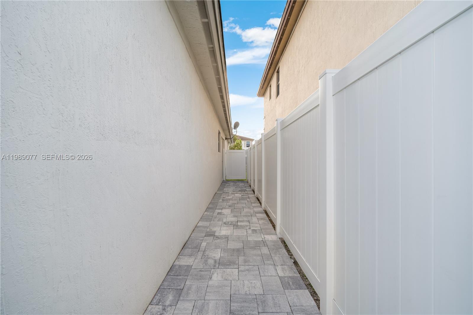 TUSCAN ISLES - Residential