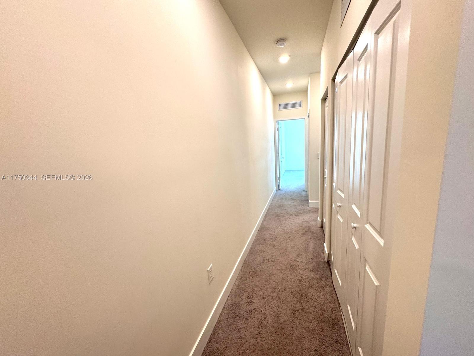 DOWNTOWN DORAL SOUTH PHAS - Residential