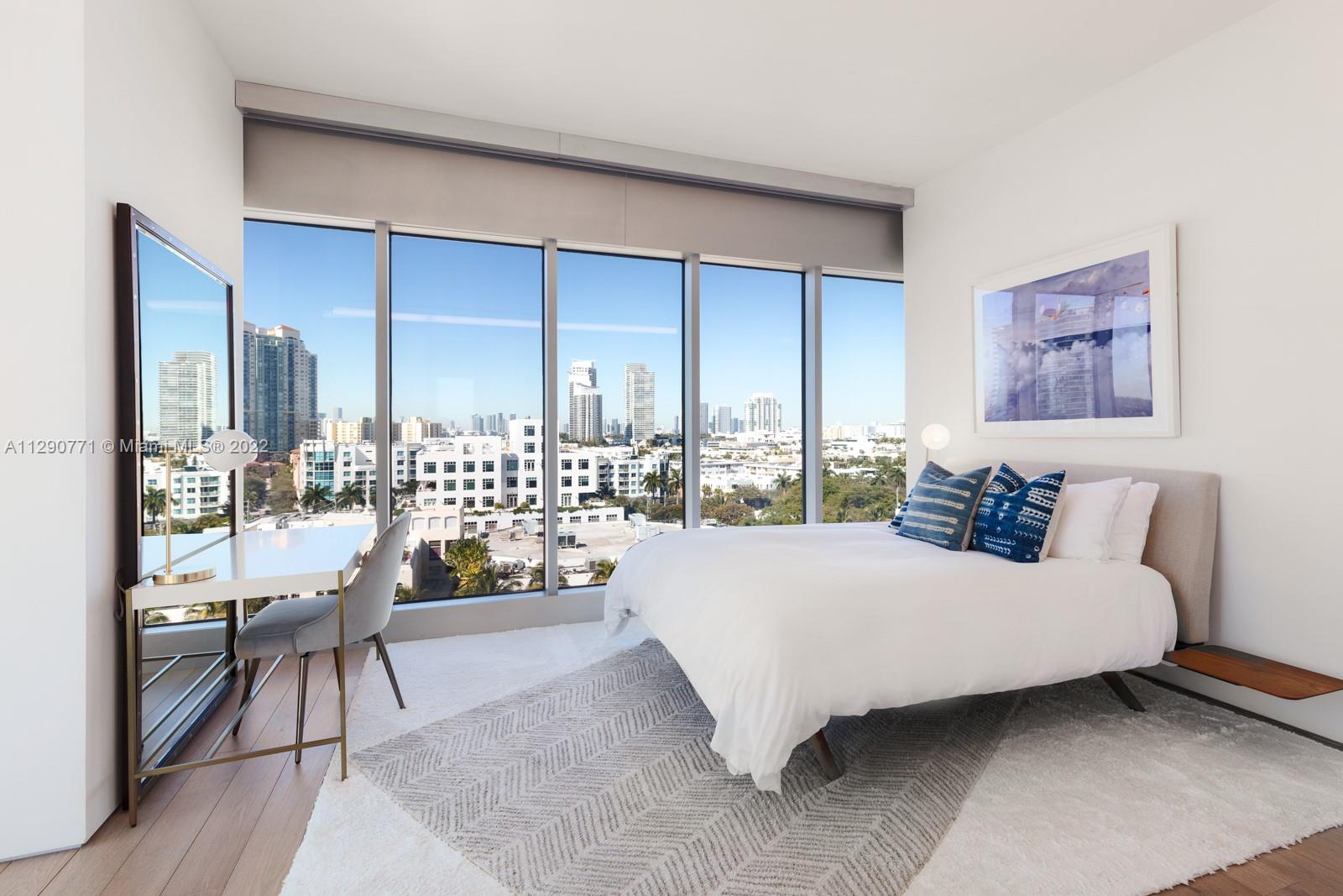 GLASS 120 CONDO - Residential