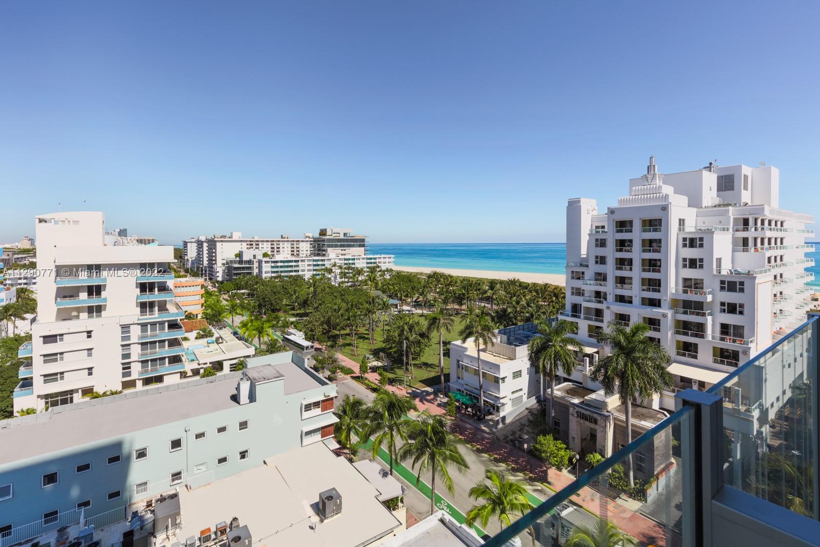 GLASS 120 CONDO - Residential